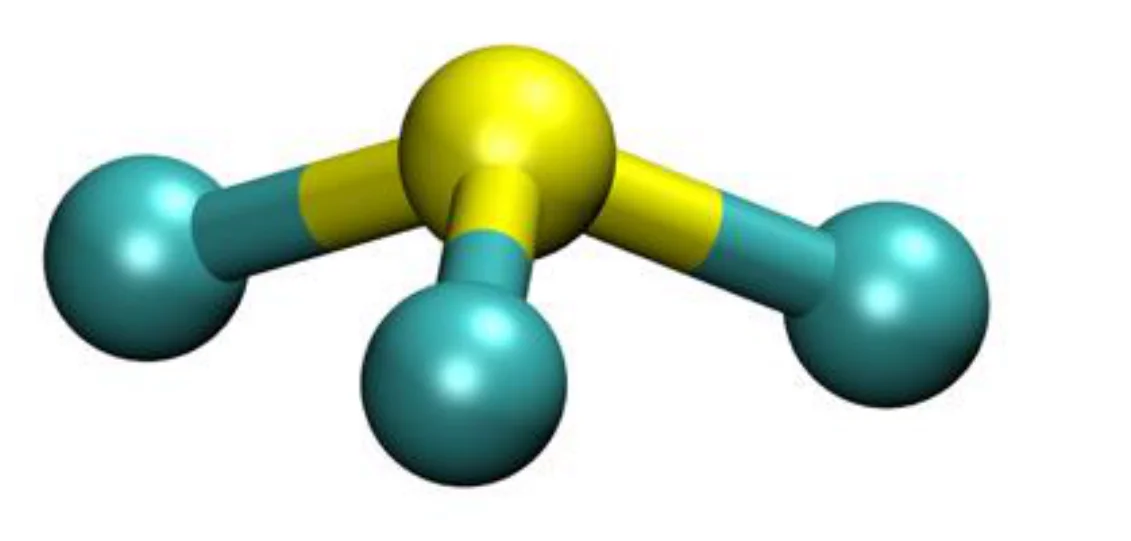Model 3D cząsteczki przedstawiający centralny żółty atom związany z trzema turkusowymi atomami, tworzącymi kształt piramidy trygonalnej.