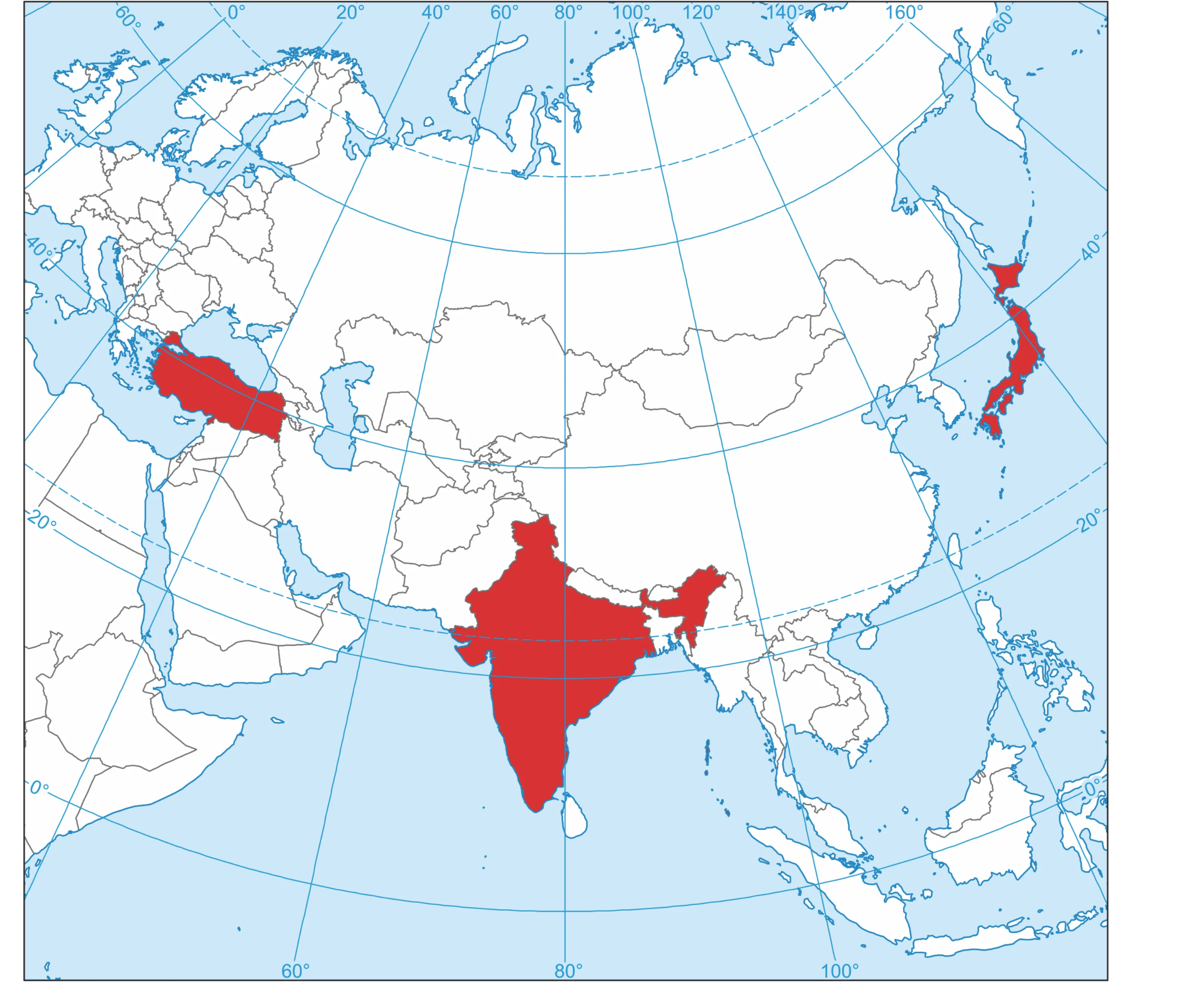 Mapa Europy i Azji z siatką geograficzną, ukazująca w czerwonym kolorze trzy państwa: Turcję, Indie i Japonię.